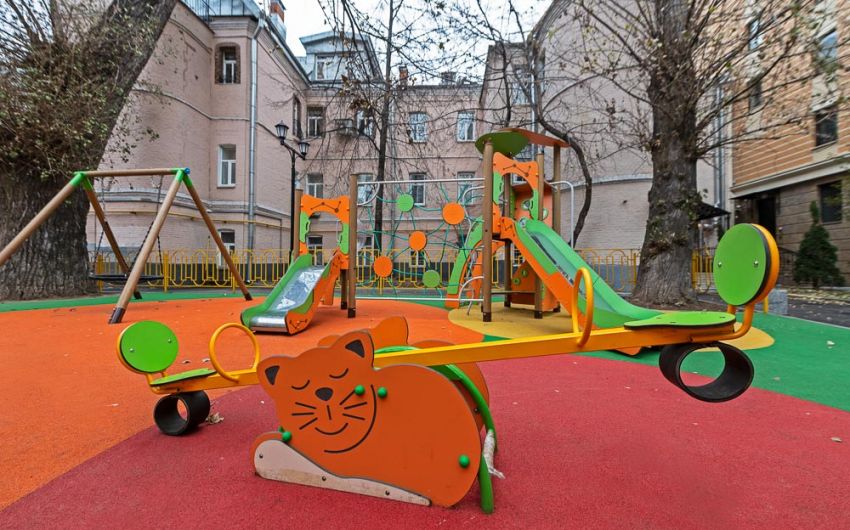г. Москва, Б. Афанасьевский, 22, Детская игровая площадка